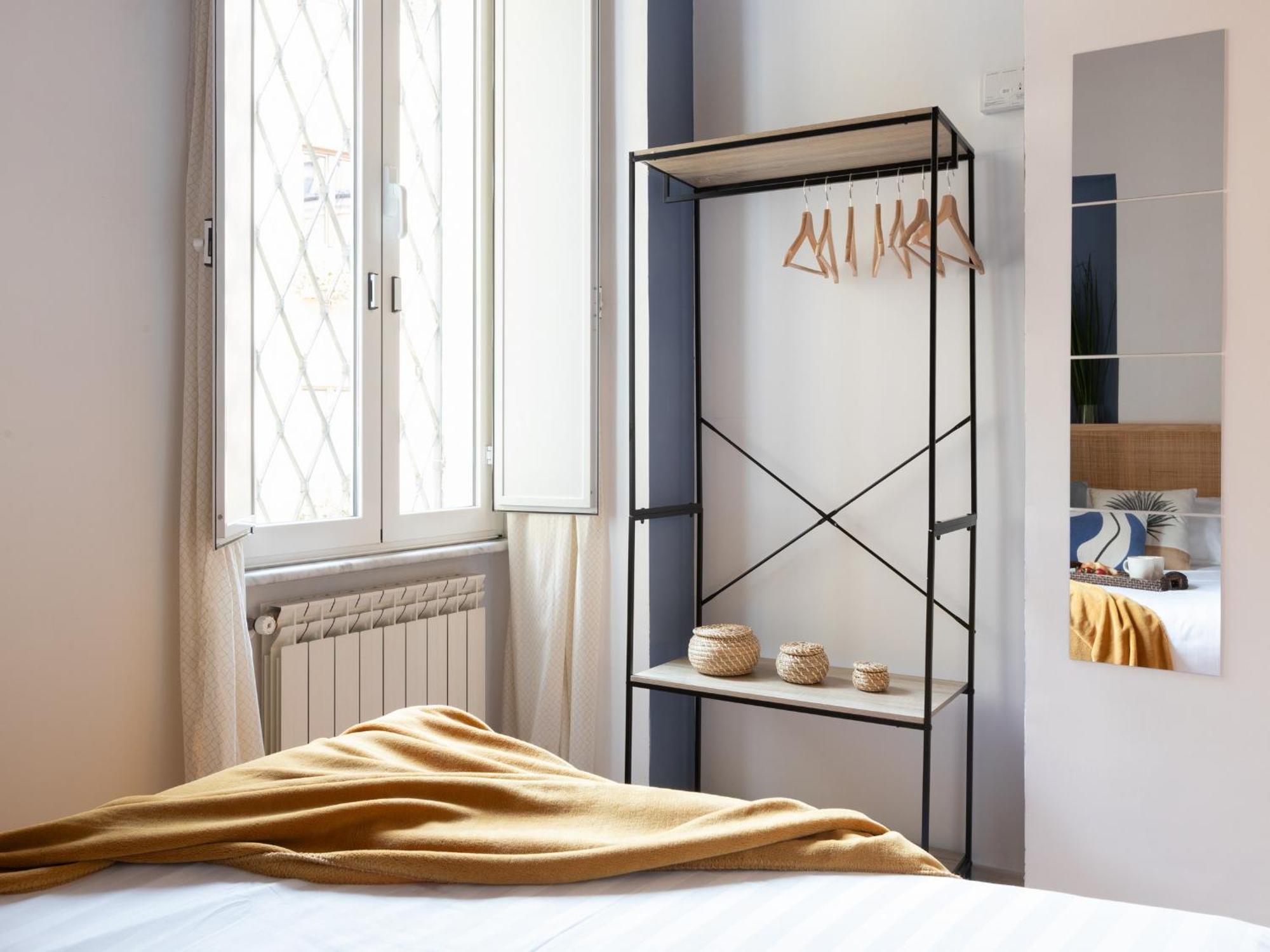 The Best Rent - Two-Bedroom Apartment With Terrace Near Trevi Fountain Rome Exterior photo