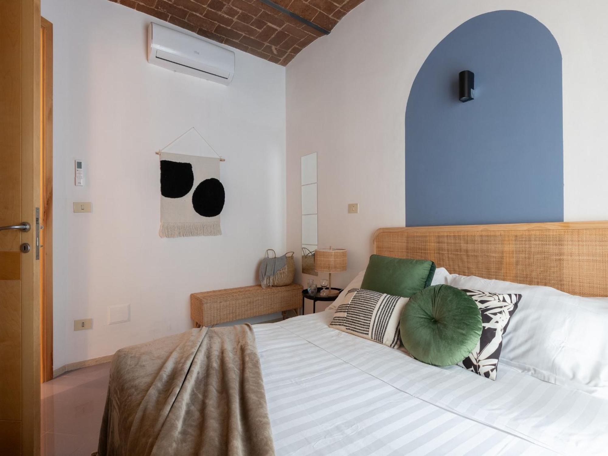 The Best Rent - Two-Bedroom Apartment With Terrace Near Trevi Fountain Rome Exterior photo